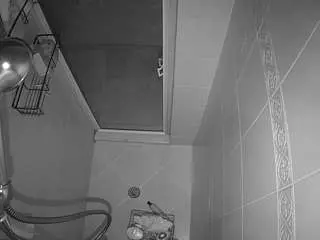 Camsoda Adult Webcams of voyeurcam-baileybase-shower