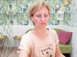 Camsoda Watch Live Sex Cams of parischerry