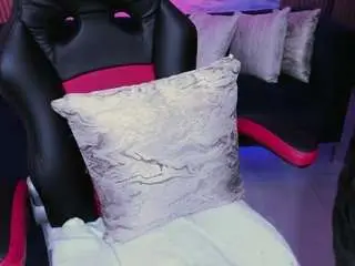 Camsoda Sex Cam of bella-cutte