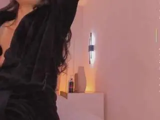 Camsoda Adult Video Chat of luisah-at-home