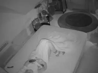 Camsoda Live Sex of voyeurcam-julmodels-whitebed-4