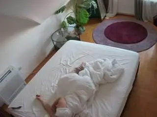 Camsoda Adult Video Chat of voyeurcam-julmodels-whitebed-4