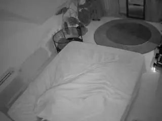 Camsoda Free Live Porn of voyeurcam-julmodels-whitebed-4