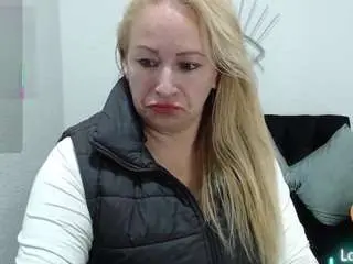 Camsoda Sex Cam of emperatrizmessy