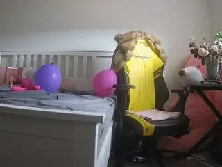 Camsoda Private Sex Chat of voyeurcam-sexy-little-ana-01