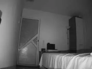 Camsoda Adult Webcam of voyeurcam-charmhellen-kitchen