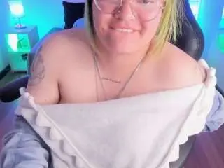 Camsoda Adult Webcam of lucky-leah