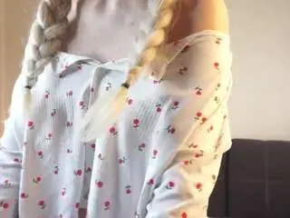 Camsoda Free Porn Cam of elvinaclagg