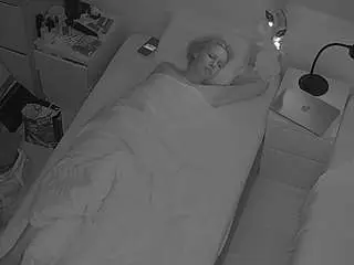 Camsoda Free Live Porn of voyeurcam-julmodels-bed-7