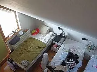 Camsoda Free Porn Cam of voyeurcam-julmodels-bed-7