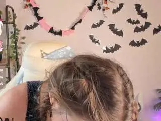 Camsoda Sex Chat of noora-moore