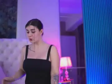 Chaturbate Live Sex Cam of kenndramoon