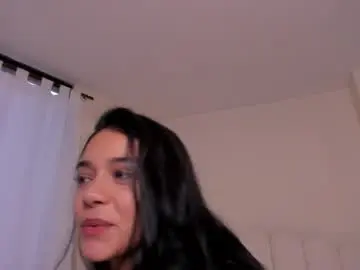 Chaturbate Live Sex Cam of evelyn_coelloo