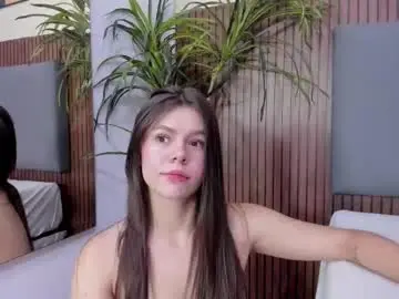 Chaturbate Adult Webcams of emillyharper_