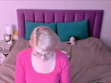 Chaturbate Nude Webcam of sabrinamacmarren