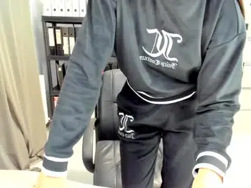 Chaturbate Live Sex Cam of sassytiff