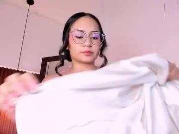 Chaturbate Adult Webcams of emma_white_01