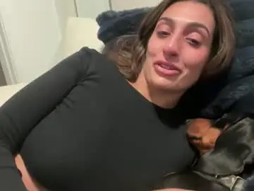 Chaturbate Watch Live Sex Cams of camiliakxoxo