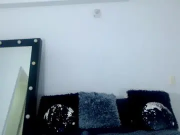 Chaturbate Free Live Porn of renatabrownn28