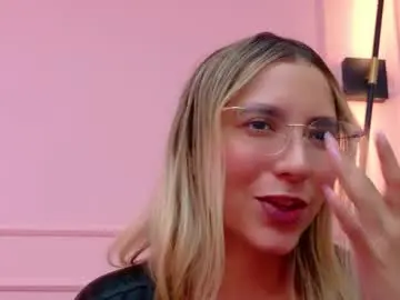 Chaturbate Nude Webcam of maddietease