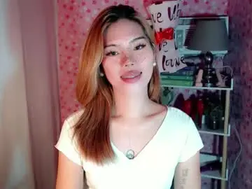 Chaturbate Live Sex Cam of andrea06121998