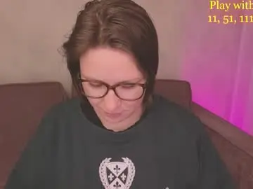 Chaturbate Watch Live Sex Cams of cute_darina