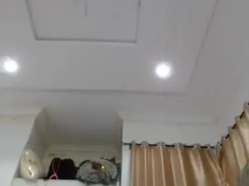 Chaturbate Live Sex Cam of juicyxxxboobs