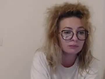 Chaturbate Sex Cam of selenna_emma843468