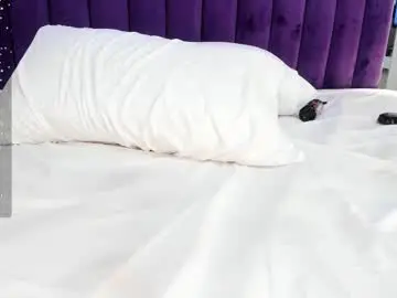 Chaturbate Live Sex Cam of sarariley_