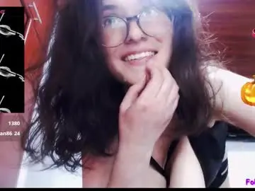 Chaturbate Nude Webcam of _a_r_y_