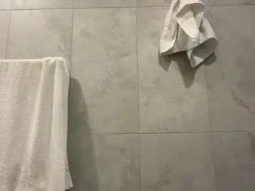 Chaturbate Live Sex Cam of oliviabrookess