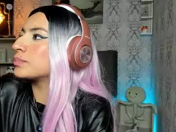 Chaturbate Nude Webcam of alaia_love77