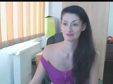 Chaturbate Live Porn of wildbea23