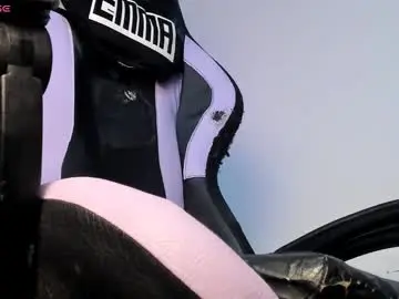 Chaturbate Watch Live Sex Cams of emmaamartinez