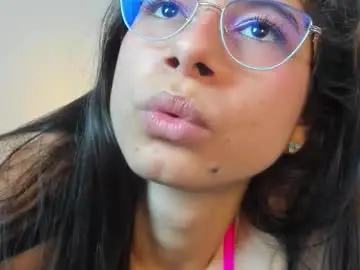 Chaturbate Sex Cam of carlina_15