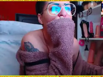 Chaturbate Sex Cam of cuminmenowbby