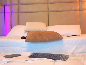 Chaturbate Best live sex cam show of alessialondon