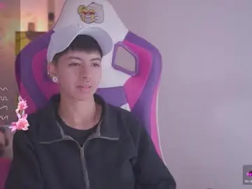 Chaturbate Free Porn Cam of tommy_blue1