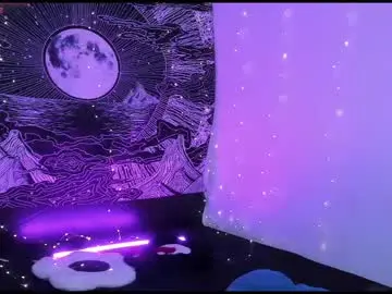 Chaturbate Free Live Porn of hallucigenia_sparza