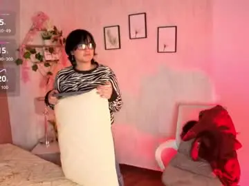 Chaturbate Live Sex Cam of robinbennett