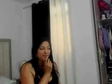 Chaturbate Live Sex of emy_0231