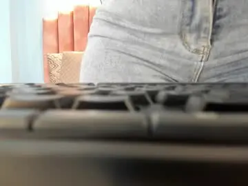 Chaturbate Live Sex Cam of lou_rosse