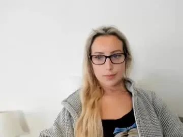 Chaturbate Adult Video Chat of missy_matrix