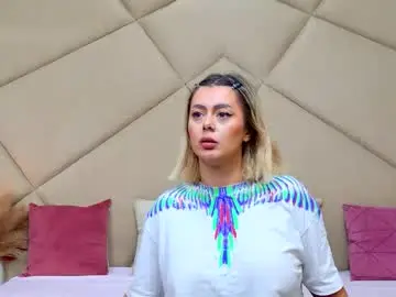 Chaturbate Watch Live Sex Cams of chloevee