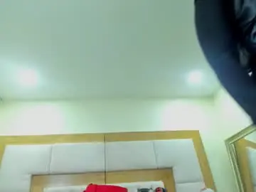 Chaturbate Live Sex Cam of mirandasould