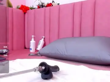 Chaturbate Free Porn Cam of isabella_santos1