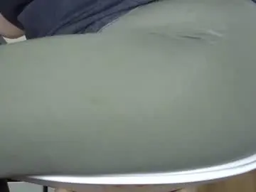Chaturbate Free Live Porn of wet_pants2022