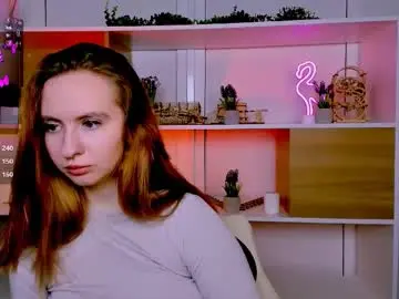 Chaturbate Live Sex Cam of mila_glow