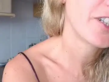 Chaturbate Live Sex of lunary_mix