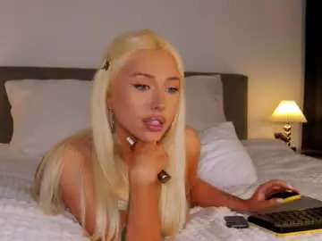 Chaturbate Watch Live Sex Cams of wow_peach_girl